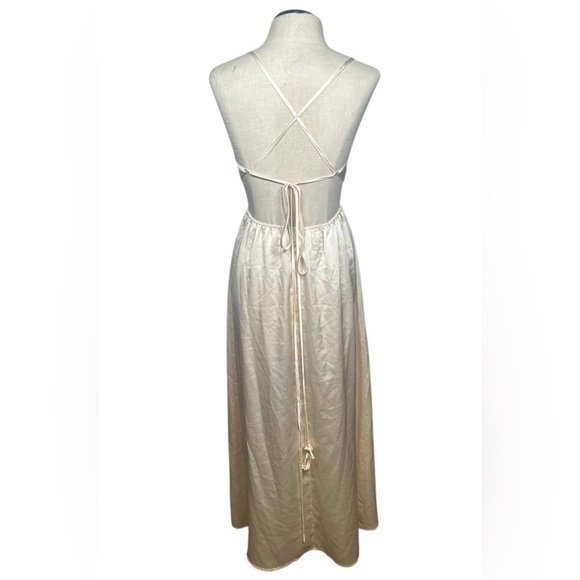 Hello Molly Elegant Cream Maxi Dress. Size XS. - Picture 2 of 10
